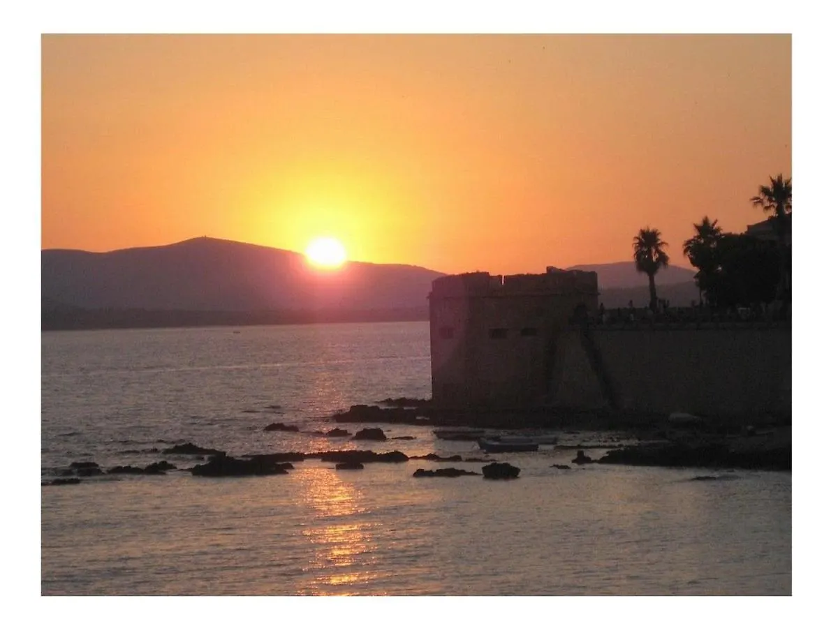 Exclusive On The Beach Alghero